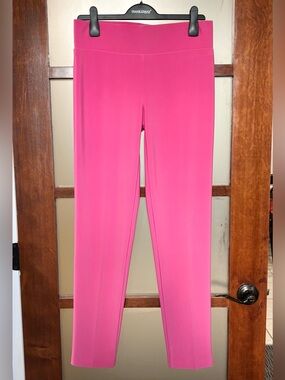 Frank Lyman Design Vibrant Pink Stretch Leggings